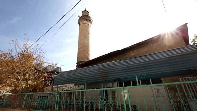 Vaka sayısının sıfırlandığı Diyarbakır'ın Çüngüş ilçesinde vatandaşlar anonslarla uyarılıyor Vaka sayısının sıfırlandığı Diyarbakır'ın Çüngüş ilçesinde vatandaşlar anonslarla uyarılıyor