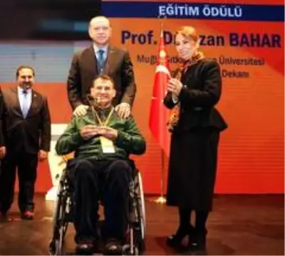 Azmi ile örnek oldu Azmi ile örnek oldu