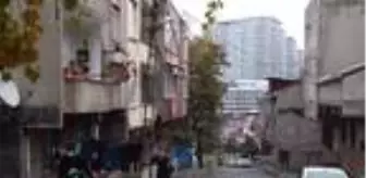 Göztepe Mahallesi: Bağcılar'da 6 bin 153 kişinin yaşadığı mahalle riskli alan ilan edildi Göztepe Mahallesi: Bağcılar'da 6 bin 153 kişinin yaşadığı mahalle riskli alan ilan edildi