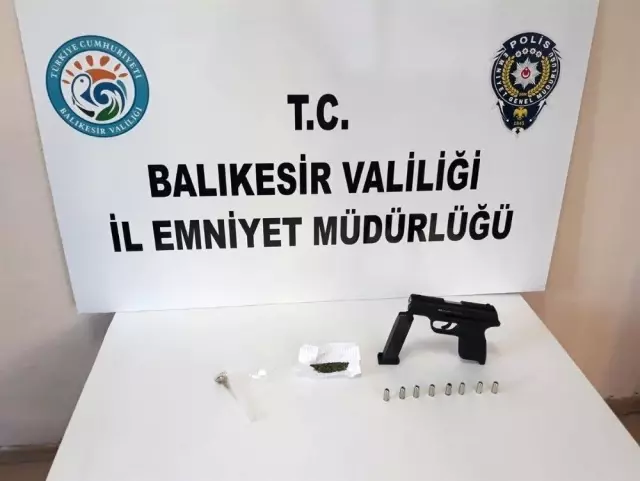 Balıkesir'de polis 88 aranan şahsı yakaladı