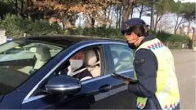 Balıkesir'de trafik kurallarını ihlal eden sürücülere 105 bin lira ceza Balıkesir'de trafik kurallarını ihlal eden sürücülere 105 bin lira ceza