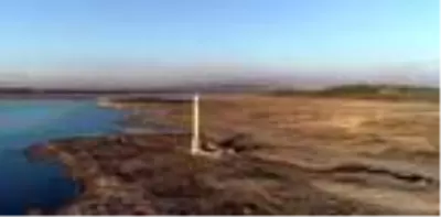 Baraj suları altında kalan köy, kuraklık sonrası ortaya çıktı Baraj suları altında kalan köy, kuraklık sonrası ortaya çıktı