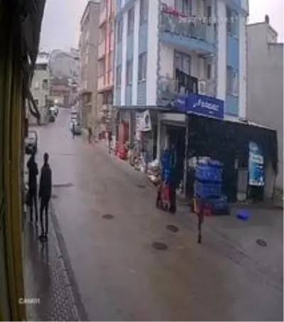 Bir yanda insanlık diğer tarafta vicdansızlık Bir yanda insanlık diğer tarafta vicdansızlık