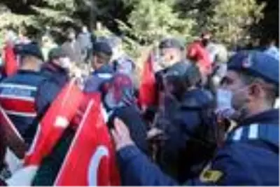 Bolu'da yaylada yıkım gerginliği Bolu'da yaylada yıkım gerginliği
