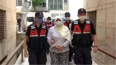 Bursa'da kardeşinin birlikte yaşadığı kadını öldüren sanığa 25 yıl hapis cezası Bursa'da kardeşinin birlikte yaşadığı kadını öldüren sanığa 25 yıl hapis cezası