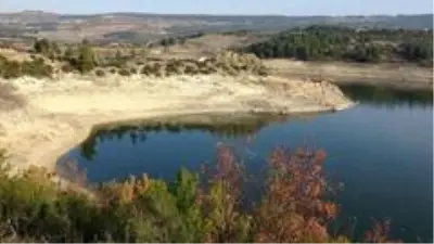 Çanakkale'nin tek içme suyu kaynağı olan Atikhisar Barajı'nda su seviyesi yüzde 22'ye düştü Çanakkale'nin tek içme suyu kaynağı olan Atikhisar Barajı'nda su seviyesi yüzde 22'ye düştü