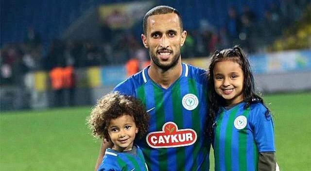 Çaykur Rizespor'un eski futbolcusu Abarhoun, 31 yaşında hayatını kaybetti Çaykur Rizespor'un eski futbolcusu Abarhoun, 31 yaşında hayatını kaybetti