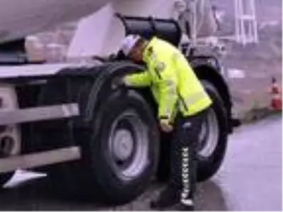 Çetin kış şartlarına sahip Tunceli'de, kış lastiği denetimi başladı Çetin kış şartlarına sahip Tunceli'de, kış lastiği denetimi başladı