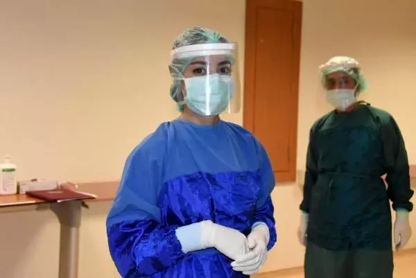 Korona servisi hemşiresi: Her gün 'Virüs kaptım mı?' sorusunu soruyorum Korona servisi hemşiresi: Her gün 'Virüs kaptım mı?' sorusunu soruyorum