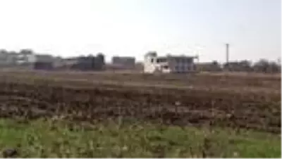 DİYARBAKIR - Trabzonsporlu yöneticiden Diyarbakır'daki bordo-mavili takım taraftarı öğrencilere forma DİYARBAKIR - Trabzonsporlu yöneticiden Diyarbakır'daki bordo-mavili takım taraftarı öğrencilere forma