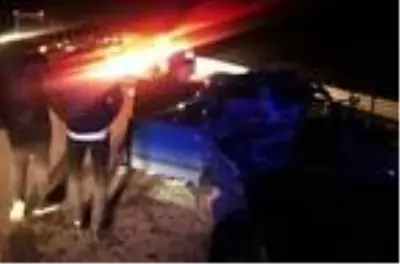 Son dakika haberleri: Gaziantep'te TIR, park halindeki otomobile çarptı: 1 ölü, 3 yaralı