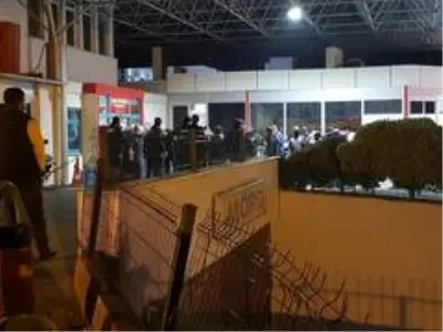 Hatay'da iki aile arasında kavga: 1 ölü, 1 yaralı Hatay'da iki aile arasında kavga: 1 ölü, 1 yaralı