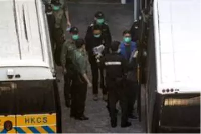 Hong Kong'da 3 demokrasi aktivistine hapis cezası Hong Kong'da 3 demokrasi aktivistine hapis cezası