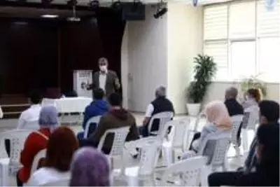 İş görüşmesinde şaşırtan manzara! Bin 52 kişi çağrıldı, 9 kişi katıldı İş görüşmesinde şaşırtan manzara! Bin 52 kişi çağrıldı, 9 kişi katıldı