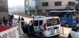 Para Cezası: Karantina ihlali yapan yabancı uyruklu, alışveriş merkezi girişinde yakalandı Para Cezası: Karantina ihlali yapan yabancı uyruklu, alışveriş merkezi girişinde yakalandı