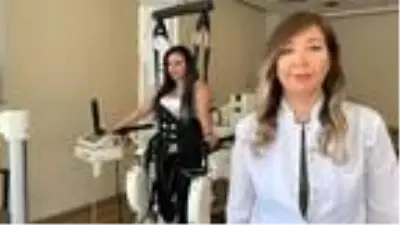 Kazada felç olan Elif, iyileşip, üvey olduklarını öğrendiği anne- babasına bakmak istiyor Kazada felç olan Elif, iyileşip, üvey olduklarını öğrendiği anne- babasına bakmak istiyor