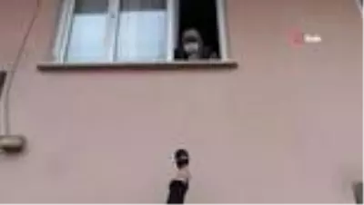 Korona virüs dedektifleri... Çat kapı dolaşıp karantina kaçaklarını aradılar Korona virüs dedektifleri... Çat kapı dolaşıp karantina kaçaklarını aradılar