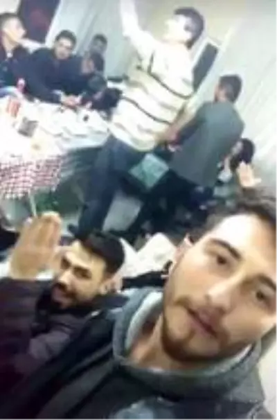 Koronavirüs tedbirlerini hiçe sayıp, bağ evinde eğlence düzenlediler Koronavirüs tedbirlerini hiçe sayıp, bağ evinde eğlence düzenlediler