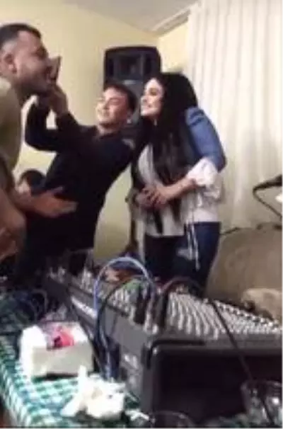 Koronavirüs tedbirlerini hiçe sayıp, bağ evinde eğlence düzenlediler Koronavirüs tedbirlerini hiçe sayıp, bağ evinde eğlence düzenlediler