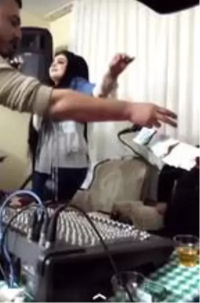 Koronavirüs tedbirlerini hiçe sayıp, bağ evinde eğlence düzenlediler Koronavirüs tedbirlerini hiçe sayıp, bağ evinde eğlence düzenlediler