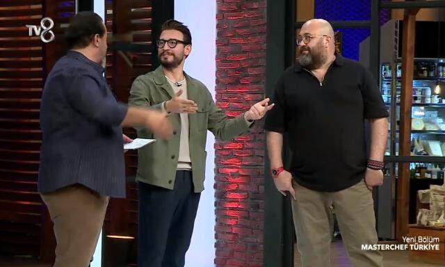MasterChef Türkiye şeflerinden evlenecek olan Serhat Doğramacı'ya altın sürprizi MasterChef Türkiye şeflerinden evlenecek olan Serhat Doğramacı'ya altın sürprizi