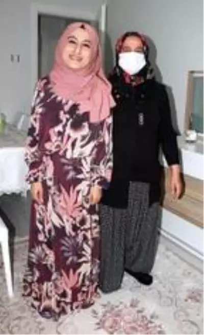 'Ölecek' gözüyle bakılan Emine, yaşam mücadelesiyle ilham veriyor 'Ölecek' gözüyle bakılan Emine, yaşam mücadelesiyle ilham veriyor