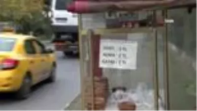 Pandemide talebi azalan simit sokakta da pastane de aynı fiyatla satılıyor Pandemide talebi azalan simit sokakta da pastane de aynı fiyatla satılıyor