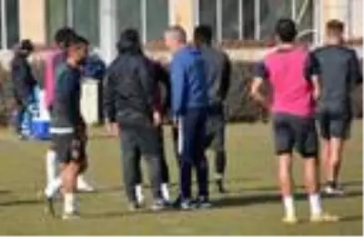 Samet Aybaba: Bulunduğumuz yer bize hiç yakışmıyor Samet Aybaba: Bulunduğumuz yer bize hiç yakışmıyor