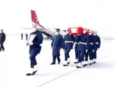 Son dakika haberi: Şehit Osman Güler son yolculuğuna uğurlandı Son dakika haberi: Şehit Osman Güler son yolculuğuna uğurlandı