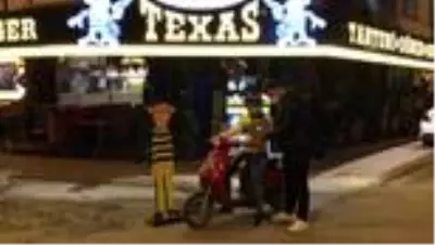 Sessiz sokakların nöbetçi paketçileri AA'nın 'Yılın Fotoğrafları' oylamasına katıldı Sessiz sokakların nöbetçi paketçileri AA'nın 'Yılın Fotoğrafları' oylamasına katıldı