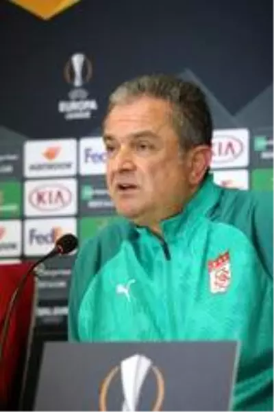 Sivasspor Yardımcı Antrenörü Bülent Albayrak: 'Takımımıza çok güveniyoruz' Sivasspor Yardımcı Antrenörü Bülent Albayrak: 'Takımımıza çok güveniyoruz'
