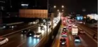 İstanbul: Son dakika haberleri... Sokağa çıkma kısıtlaması öncesi trafikte yoğunluk oluştu İstanbul: Son dakika haberleri... Sokağa çıkma kısıtlaması öncesi trafikte yoğunluk oluştu