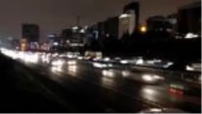 Son dakika haberleri... Sokağa çıkma kısıtlaması öncesi trafikte yoğunluk oluştu Son dakika haberleri... Sokağa çıkma kısıtlaması öncesi trafikte yoğunluk oluştu