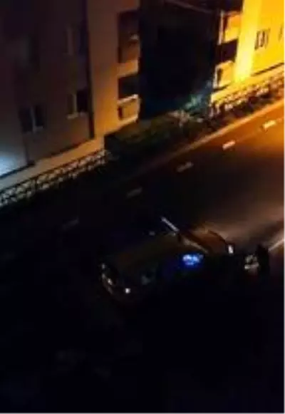 Sokak kısıtlamasını ihlal edip, mahalleyi ayağa kaldırdılar Sokak kısıtlamasını ihlal edip, mahalleyi ayağa kaldırdılar