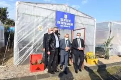Tarsus Belediyesi, geri dönüşüm malzemelerinden 4 adet sera kurdu Tarsus Belediyesi, geri dönüşüm malzemelerinden 4 adet sera kurdu