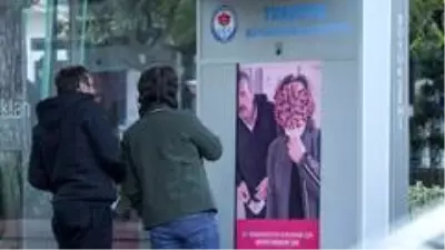 Trabzon'da yapay zeka ile maske takmayan vatandaşlar böyle uyarılıyor Trabzon'da yapay zeka ile maske takmayan vatandaşlar böyle uyarılıyor