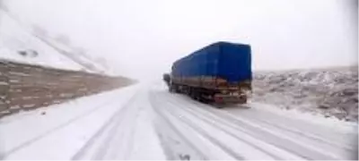 Tunceli'de kar 56 köy yolunu ulaşıma kapattı Tunceli'de kar 56 köy yolunu ulaşıma kapattı