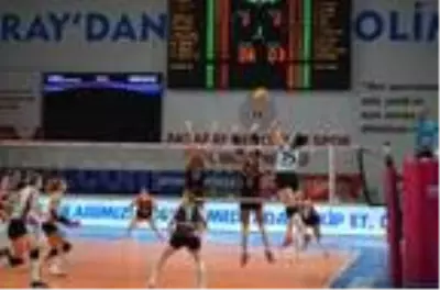 Türk Hava Yolları: 2-3 Türk Hava Yolları: 2-3