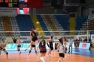 Türk Hava Yolları: 2-3 Türk Hava Yolları: 2-3
