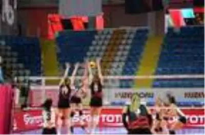Türk Hava Yolları: 2-3 Türk Hava Yolları: 2-3