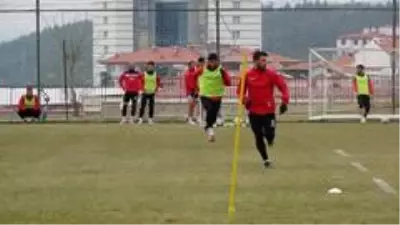Uşakspor'un kaptanı Seçkin Getbay: 'Bizim de hedefimiz şampiyonluk' Uşakspor'un kaptanı Seçkin Getbay: 'Bizim de hedefimiz şampiyonluk'