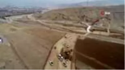 Van çevreyolu çalışmaları aralıksız sürüyor Van çevreyolu çalışmaları aralıksız sürüyor