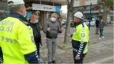 Son dakika haberleri... Yayalara yol vermeyen 40 sürücüye, yaklaşık 24 bin lira ceza Son dakika haberleri... Yayalara yol vermeyen 40 sürücüye, yaklaşık 24 bin lira ceza