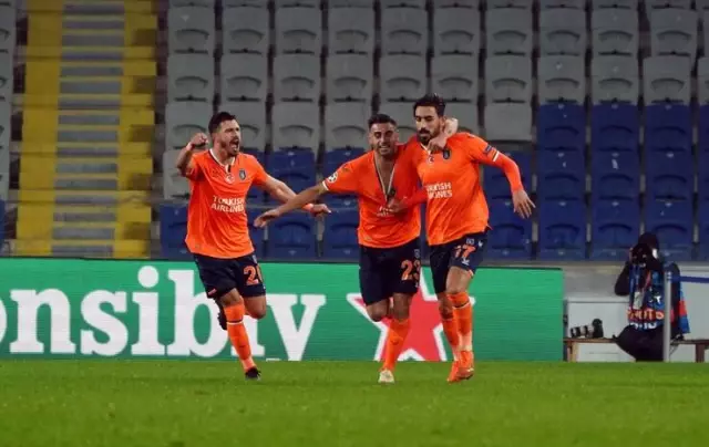 Alman ve İspanyol basını, İrfan Can Kahveci'yi öve öve bitiremedi Alman ve İspanyol basını, İrfan Can Kahveci'yi öve öve bitiremedi