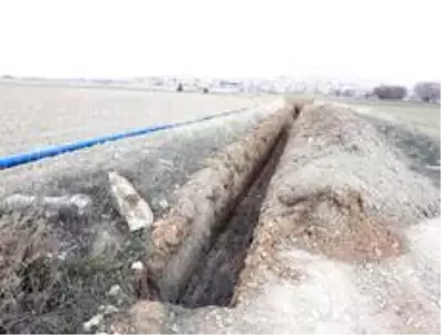 Altıntaş'ta içme suyu hattı yenileme çalışmaları Altıntaş'ta içme suyu hattı yenileme çalışmaları