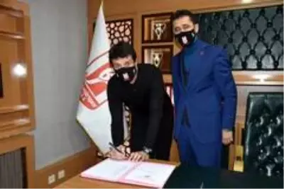 Aydeniz Et Balıkesirspor teknik direktör Cihat Arslan'la sözleşme imzaladı Aydeniz Et Balıkesirspor teknik direktör Cihat Arslan'la sözleşme imzaladı