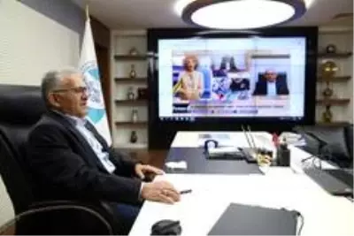 Kayseri Büyükşehir Belediye Başkanı Büyükkılıç'a 'Yılın en iyi büyükşehir belediye başkanı' ödülü Kayseri Büyükşehir Belediye Başkanı Büyükkılıç'a 'Yılın en iyi büyükşehir belediye başkanı' ödülü