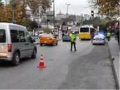 Beyoğlu'nda toplu taşımaya koronavirüs denetimi Beyoğlu'nda toplu taşımaya koronavirüs denetimi