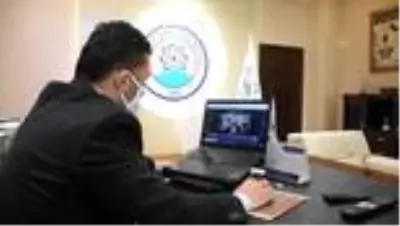 BTÜ Rektörü Prof. Dr. Karademir, AA'nın 'Yılın Fotoğrafları' oylamasına katıldı BTÜ Rektörü Prof. Dr. Karademir, AA'nın 'Yılın Fotoğrafları' oylamasına katıldı
