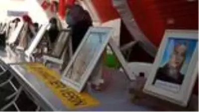 Diyarbakır anneleri evlat nöbetine devam ediyor Diyarbakır anneleri evlat nöbetine devam ediyor